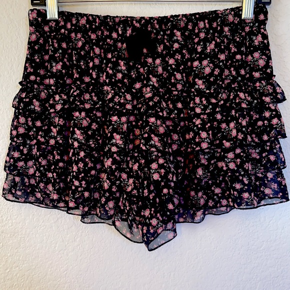 Forever 21 Other - Forever 21 brand. Youth size 11/12. floral ruffled dress shorts.
